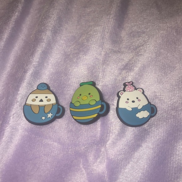 🌈 Croc Jibbitz - Picture 1 of 5